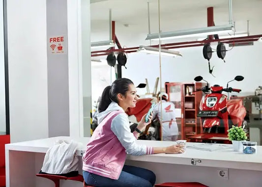 Servis Tepat Waktu = Dompet Aman, Motor Kenceng!